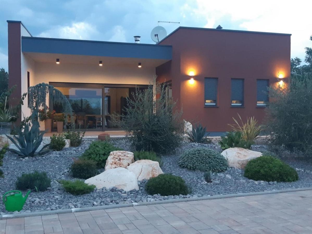 Apartments Bijou With Big Private Garden Near Umag Vilanija Εξωτερικό φωτογραφία