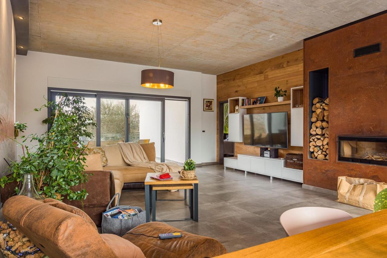 Apartments Bijou With Big Private Garden Near Umag Vilanija Εξωτερικό φωτογραφία
