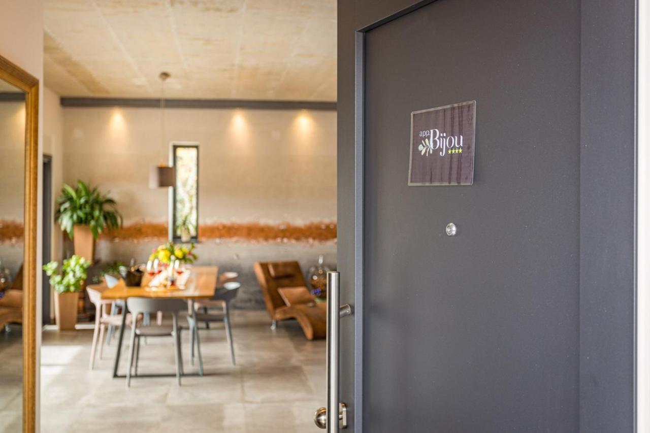 Apartments Bijou With Big Private Garden Near Umag Vilanija Εξωτερικό φωτογραφία
